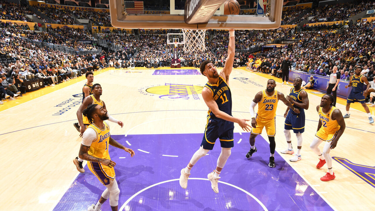 LOS ANGELES, CA - APRIL 9: Klay Thompson #11 of the Golden State Warriors drives to the basket during the game against the Los Angeles Lakers on April 9, 2024 at Crypto.Com Arena in Los Angeles, California. NOTE TO USER: User expressly acknowledges and agrees that, by downloading and/or using this Photograph, user is consenting to the terms and conditions of the Getty Images License Agreement. Mandatory Copyright Notice: Copyright 2024 NBAE