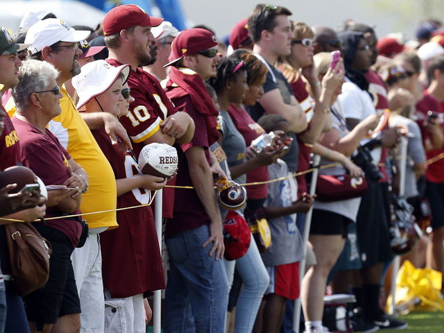 Redskins fan turning player autographs into tattoos, Football