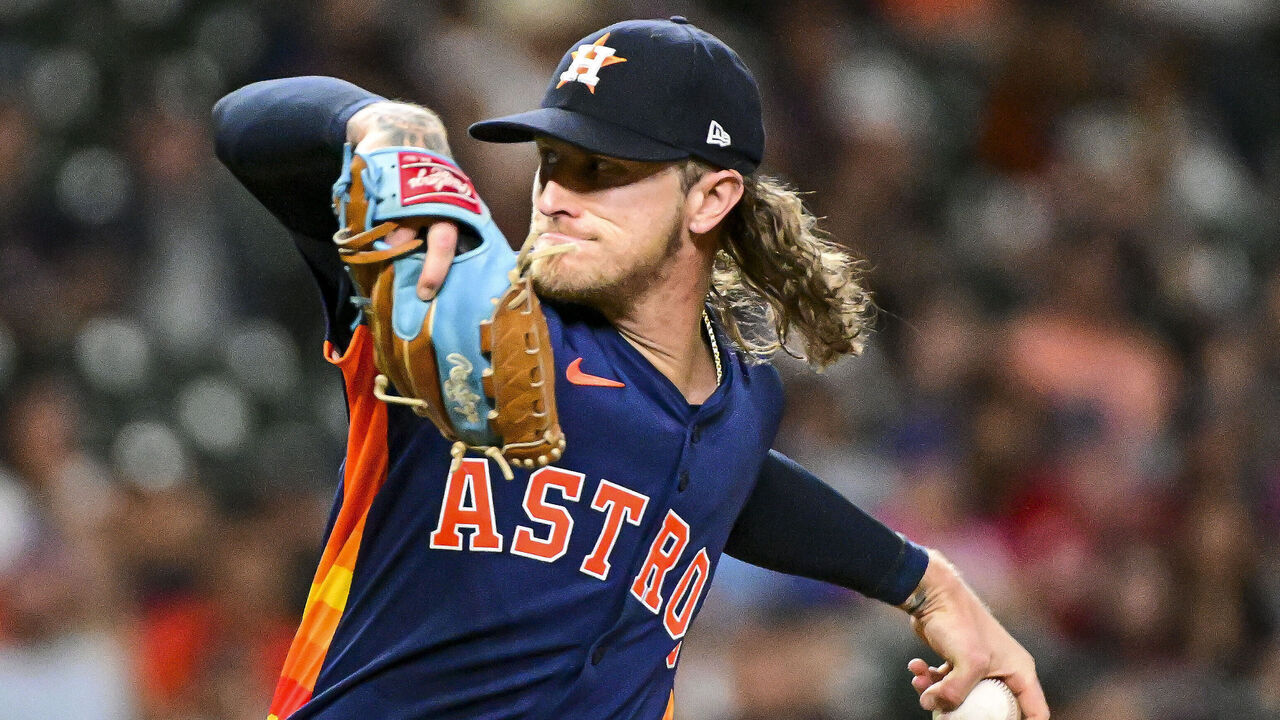 HOUSTON, TEXAS - APRIL 02: Josh Hader #71 of the Houston Astros pitches in the ninth inning against the Toronto Blue Jays at Minute Maid Park on April 02, 2024 in Houston, Texas.