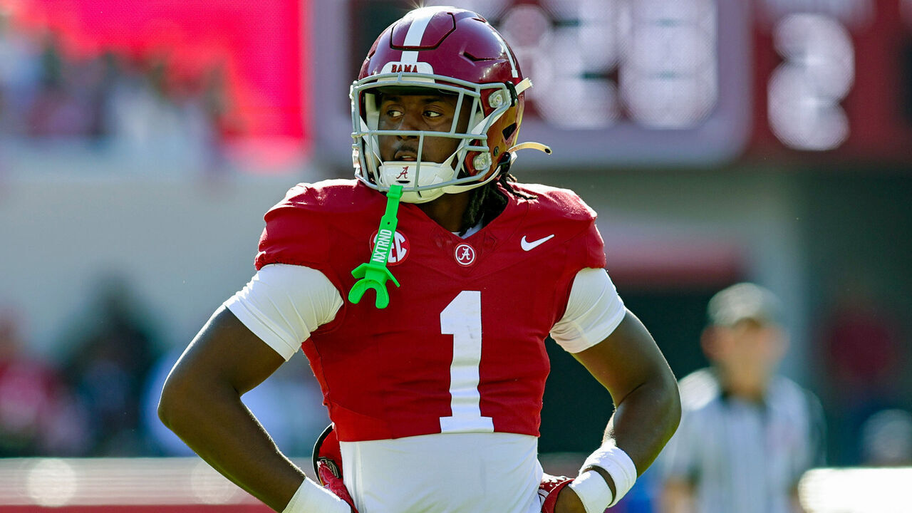 TUSCALOOSA, ALABAMA - NOVEMBER 18: Kool-Aid McKinstry #1 of the Alabama Crimson Tide during the first half aginast the Chattanooga Mocs at Bryant-Denny Stadium on November 18, 2023 in Tuscaloosa, Alabama.