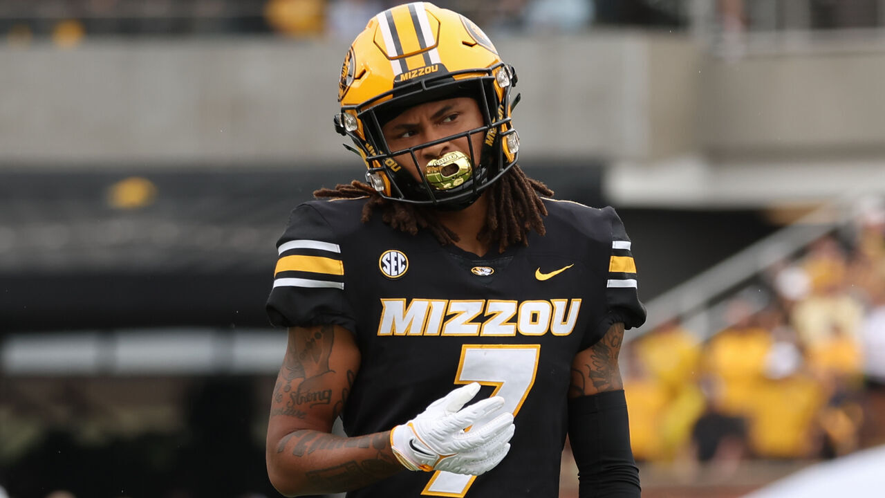 COLUMBIA, MO - SEPTEMBER 16: Missouri Tigers defensive back Kris Abrams-Draine (7) during a college football game between the Kansas State Wildcats and Missouri Tigers on Sep 16, 2023 at Memorial Stadium in Columbia, MO.