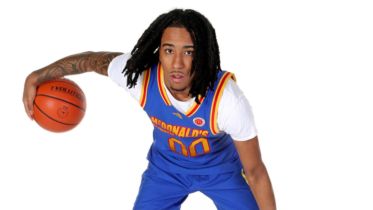 HOUSTON, TX - MARCH 29: McDonalds High School All American guard Boogie Fland (00) poses for a photo during the McDonalds High School All American Portrait Day at the JW Marriott Houston by the Galleria on March 29, 2024, in Houston, Texas.