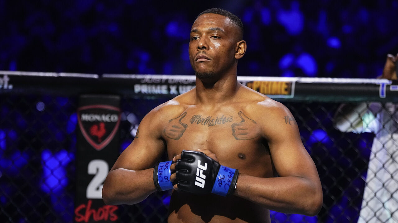 LAS VEGAS, NEVADA - APRIL 13: Jamahal Hill prepares to face Alex Pereira of Brazil in the UFC light heavyweight championship fight during the UFC 300 event at T-Mobile Arena on April 13, 2024 in Las Vegas, Nevada.