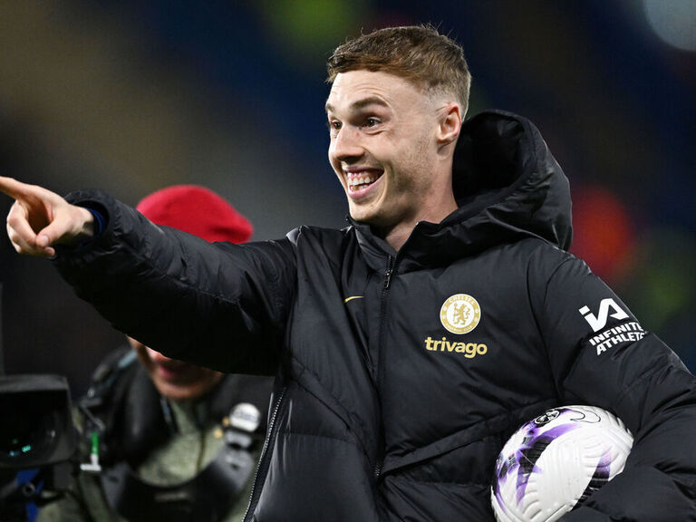 Watch: Palmer makes Pickford pay as Chelsea thump Everton 6-0 Watch: Palmer makes Pickford pay as Chelsea thump Everton 6-0