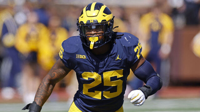 ANN ARBOR, MI - SEPTEMBER 23: Michigan Wolverines linebacker Junior Colson (25) pursues a play on defense during a college football game against the Rutgers Scarlet Knights on September, 23, 2023 at Michigan Stadium in Ann Arbor, Michigan.