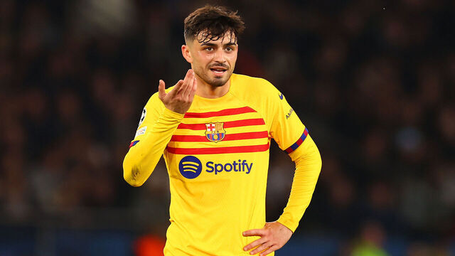 PARIS, FRANCE - APRIL 10: Pedri of Barcelona gestures during the UEFA Champions League quarter-final first leg match between Paris Saint-Germain and FC Barcelona at Parc des Princes on April 10, 2024 in Paris, France.