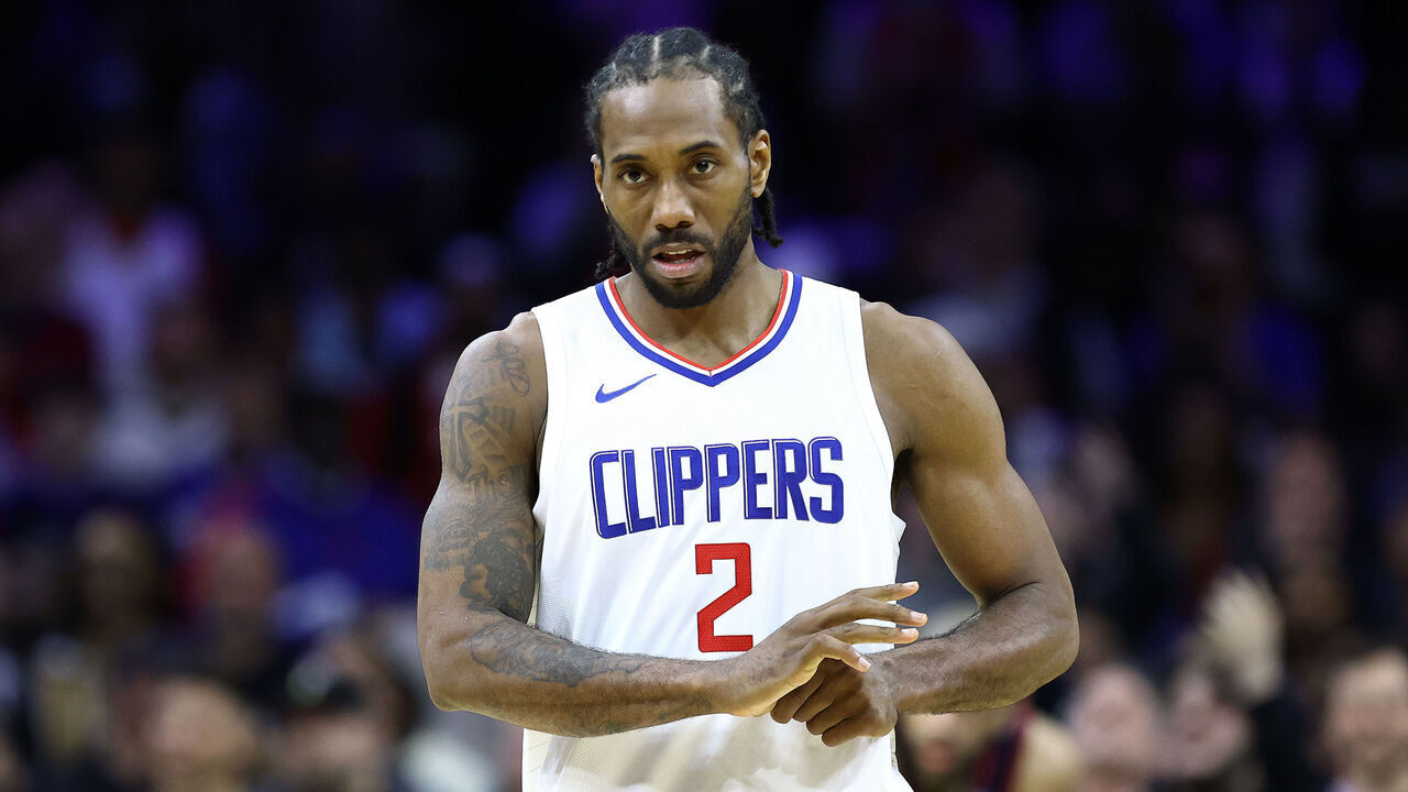 PHILADELPHIA, PENNSYLVANIA - MARCH 27: Kawhi Leonard #2 of the LA Clippers reacts during the fourth quarter against the Philadelphia 76ers at the Wells Fargo Center on March 27, 2024 in Philadelphia, Pennsylvania.