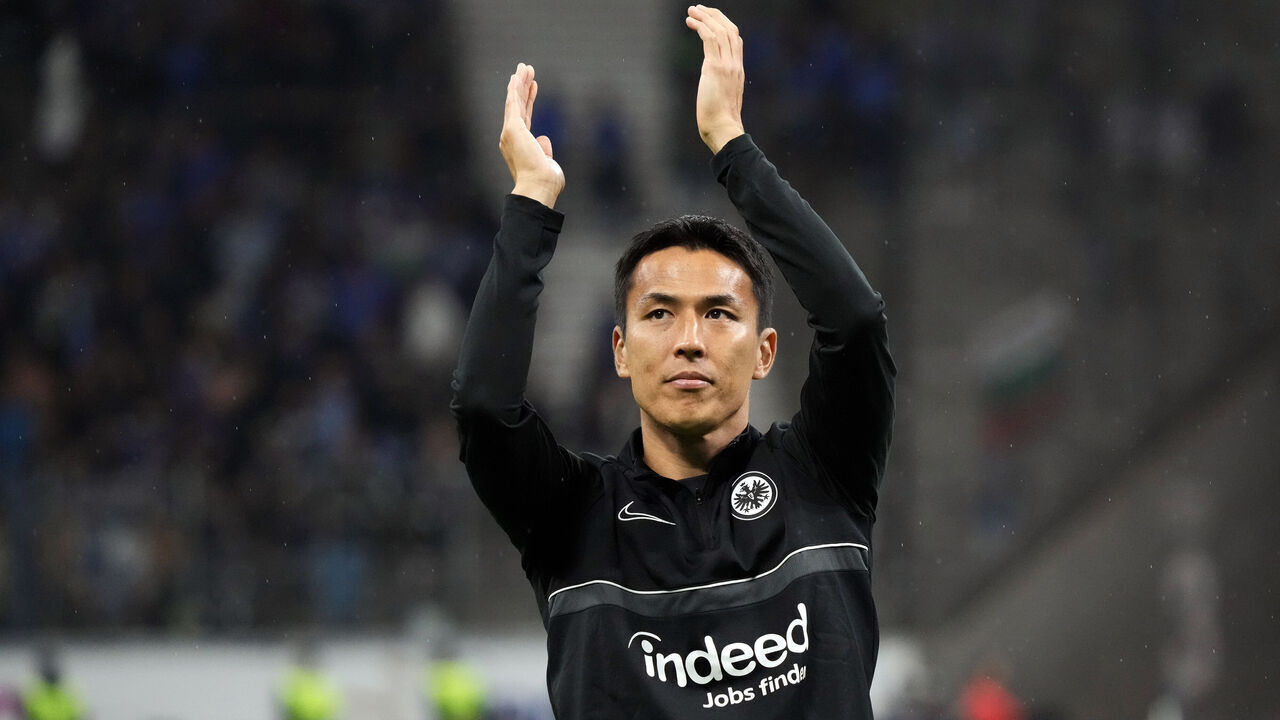FRANKFURT AM MAIN, GERMANY - AUGUST 31: Makoto Hasebe of Eintracht Frankfurt celebrates winning during the UEFA Europa Conference League Play-Offs second leg match between Eintracht Frankfurt and Levski Sofia at Deutsche Bank Park on August 31, 2023 in Frankfurt am Main, Germany.