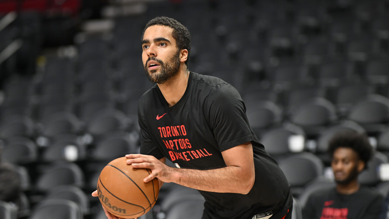 PORTLAND, OREGON - MARCH 09: Jontay Porter #34 of the Toronto Raptors warms up before the game against the Portland Trail Blazers at the Moda Center on March 09, 2024 in Portland, Oregon.