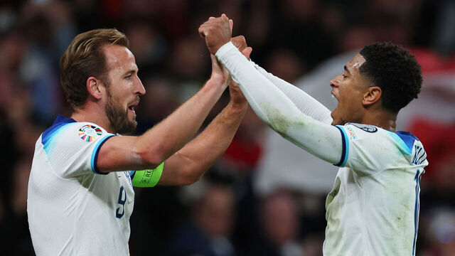 LONDON, ENGLAND - OCTOBER 17: Harry Kane celebrates with Jude Bellingham of England after scoring the team's third goal during the UEFA EURO 2024 European qualifier match between England and Italy at Wembley Stadium on October 17, 2023 in London, England.
