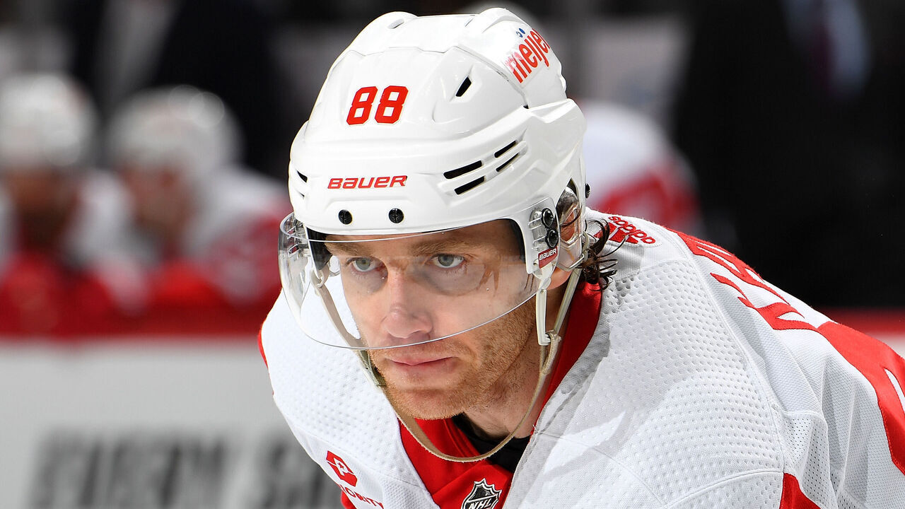 PITTSBURGH, PA - APRIL 11: Patrick Kane #88 of the Detroit Red Wings skates against the Pittsburgh Penguins at PPG PAINTS Arena on April 11 2024 in Pittsburgh, Pennsylvania.
