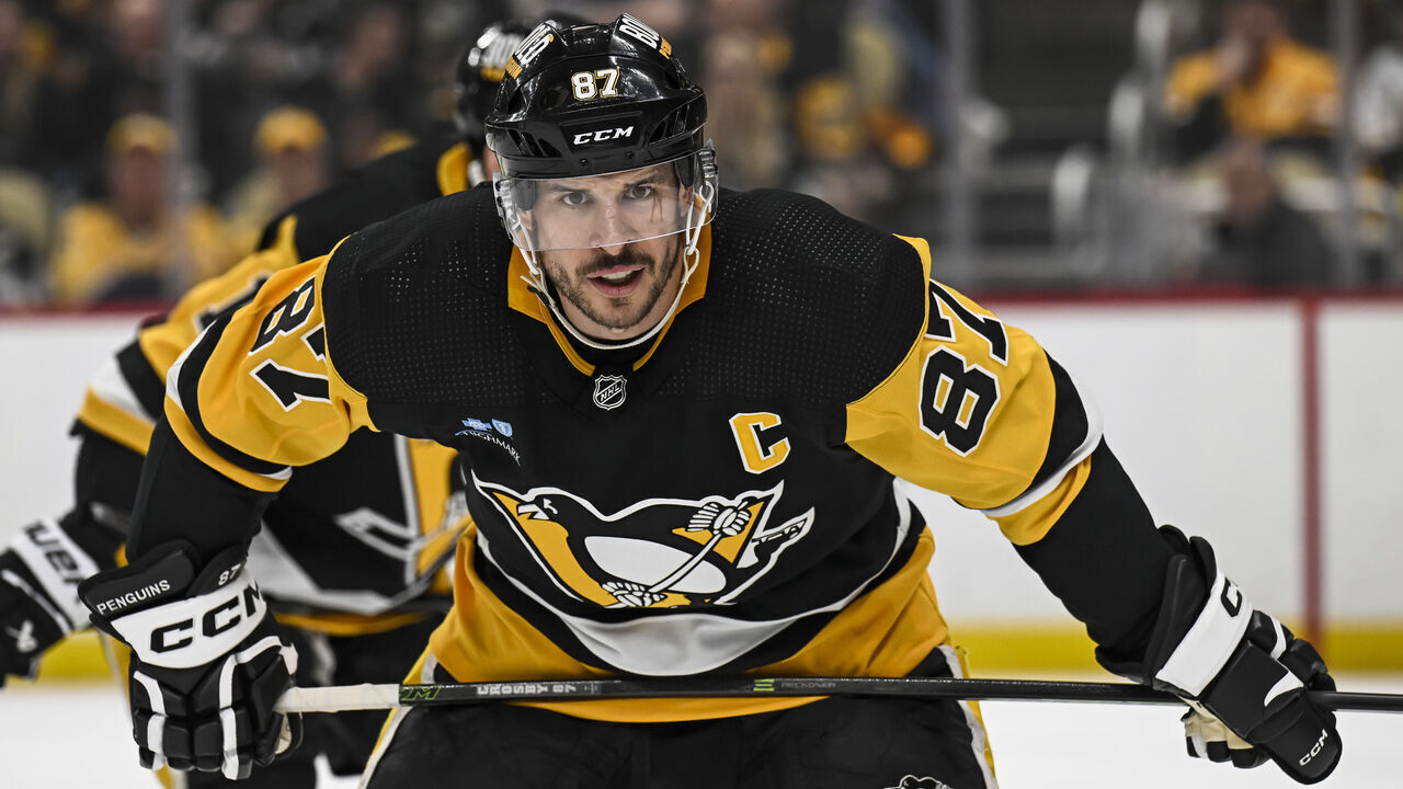PITTSBURGH, PA - APRIL 15: Pittsburgh Penguins center Sidney Crosby (87) waits for a faceoff during the first period in the NHL game between the Pittsburgh Penguins and the Nashville Predators on April 15, 2024, at PPG Paints Arena in Pittsburgh, PA.