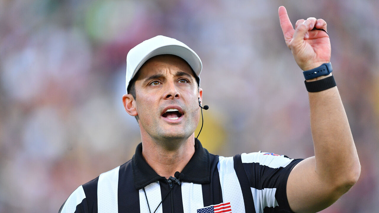 PASADENA, CA - JANUARY 01: Referee during the Alabama Crimson Tide game versus the Michigan Wolverines CFP Semifinal at the Rose Bowl Game on January, 1, 2024, at the Rose Bowl Stadium in Pasadena, CA.