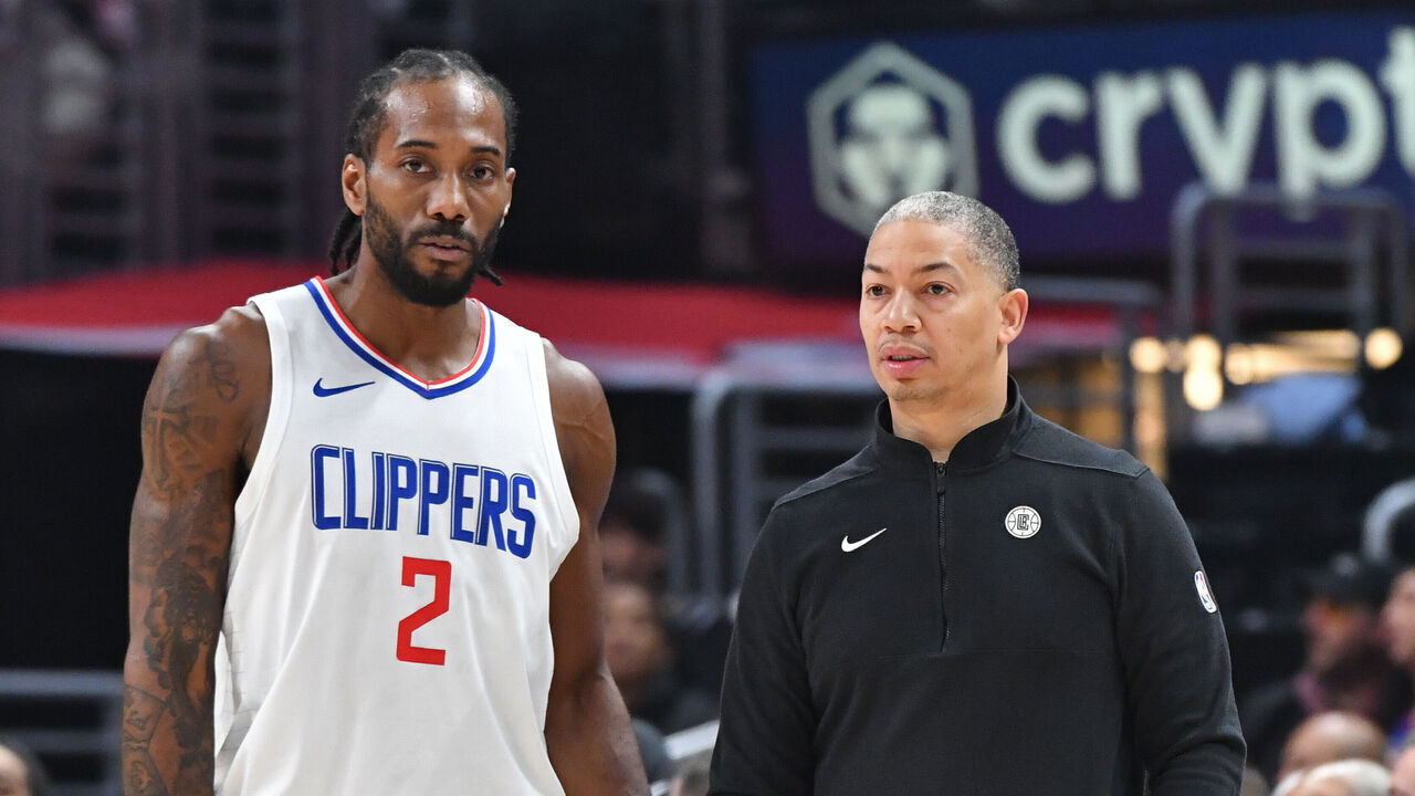 LOS ANGELES, CA - DECEMBER 14: Kawhi Leonard #2 and Head Coach Tyronn Lue of the LA Clippers look on during the game against the Golden State Warriors on December 14, 2023 at Crypto.Com Arena in Los Angeles, California. NOTE TO USER: User expressly acknowledges and agrees that, by downloading and/or using this Photograph, user is consenting to the terms and conditions of the Getty Images License Agreement. Mandatory Copyright Notice: Copyright 2023 NBAE