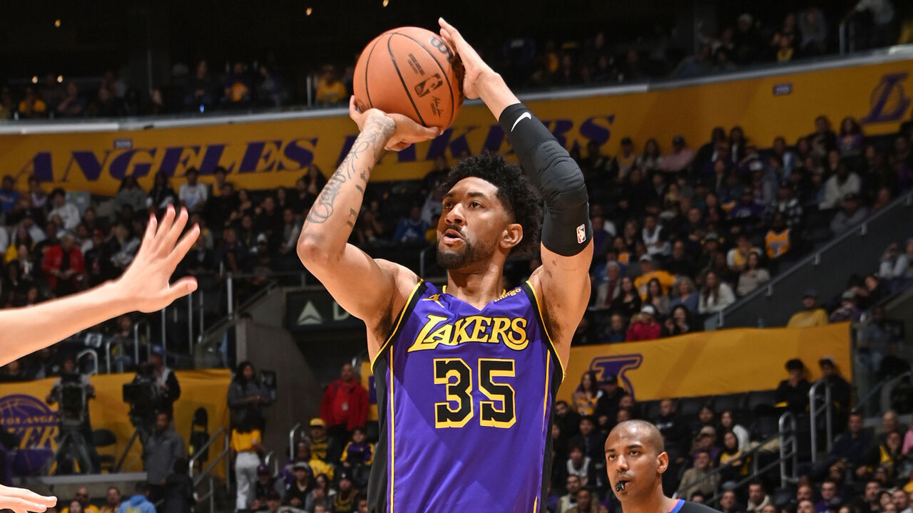 LOS ANGELES, CA - FEBRUARY 9: Christian Wood #35 of the Los Angeles Lakers shoots the ball during the game against the New Orleans Pelicans on February 9, 2024 at Crypto.Com Arena in Los Angeles, California. NOTE TO USER: User expressly acknowledges and agrees that, by downloading and/or using this Photograph, user is consenting to the terms and conditions of the Getty Images License Agreement. Mandatory Copyright Notice: Copyright 2024 NBAE