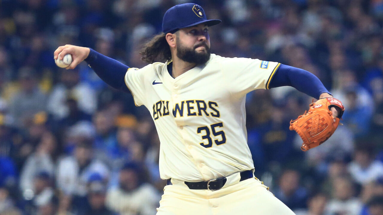 MILWAUKEE, WI - APRIL 02: Milwaukee Brewers relief pitcher Jakob Junis (35) pitches during a game between the Milwaukee Brewers and the Minnesota Twins on April 2, 2024 at American Family Field in Milwaukee, WI.