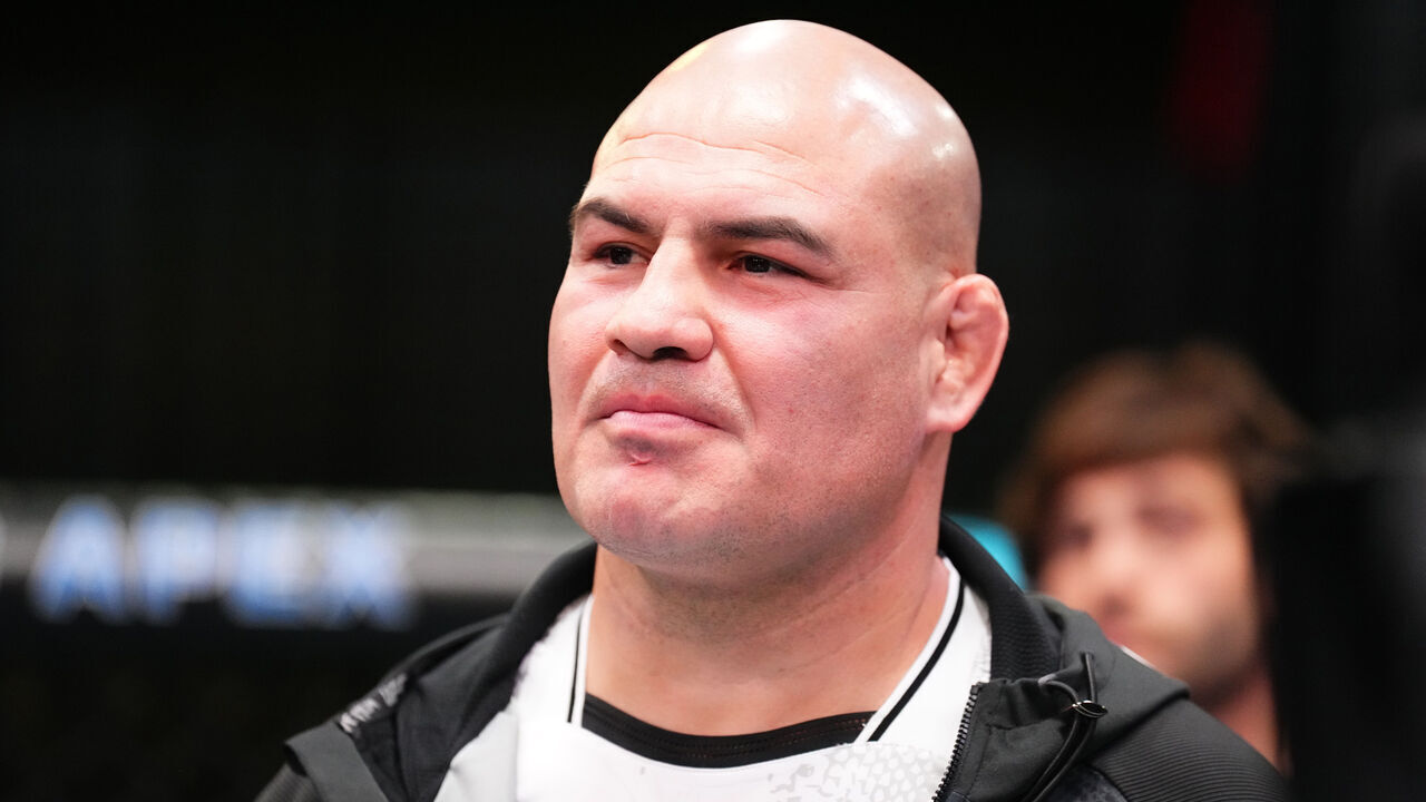 LAS VEGAS, NEVADA - JANUARY 13: Former UFC heavyweight champion Cain Velasquez is seen in the corner of Gabriel Benitez of Mexico during the UFC Fight Night event at UFC APEX on January 13, 2024 in Las Vegas, Nevada.