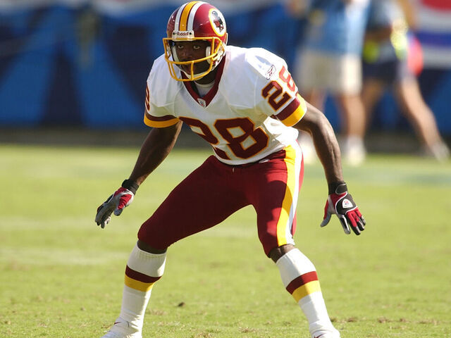 LANDOVER, MD - OCTOBER 06: Darrell Green #28 of the Washington Redskins in position during an NFL football game against the Tennessee Titans on October 6, 2002 at FedExField in Landover, Maryland.