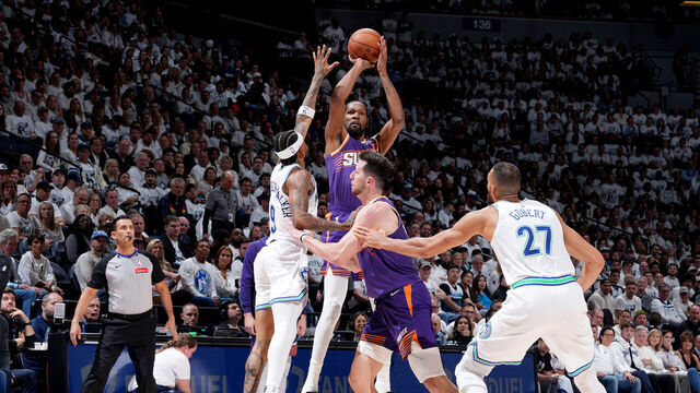 MINNEAPOLIS, MN - APRIL 23: Kevin Durant #35 of the Phoenix Suns shoots the ball during the game against the Minnesota Timberwolves during Round One Game Two of the 2024 NBA Playoffs on April 23, 2024 at Target Center in Minneapolis, Minnesota. Mandatory Copyright Notice: Copyright 2024 NBAE