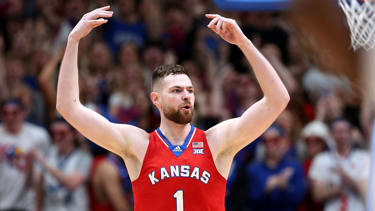 LAWRENCE, KANSAS - MARCH 05: Hunter Dickinson #1 of the Kansas Jayhawks reacts after scoring during the 1st half of the game against the Kansas State Wildcats at Allen Fieldhouse on March 05, 2024 in Lawrence, Kansas.