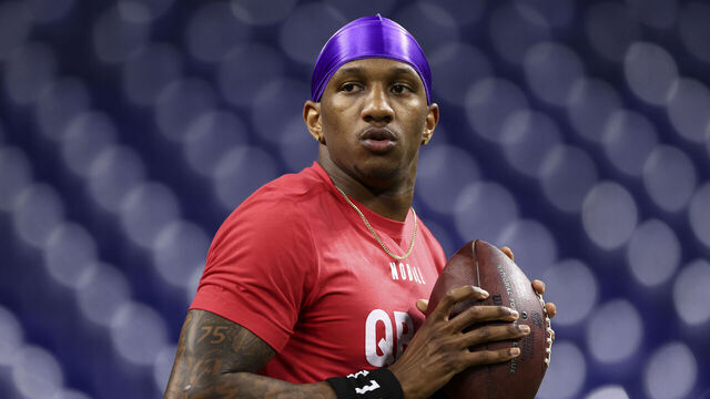 INDIANAPOLIS, INDIANA - MARCH 2: Michael Penix #QB08 of Washington participates in a drill during the NFL Combine at the Lucas Oil Stadium on March 2, 2024 in Indianapolis, Indiana.