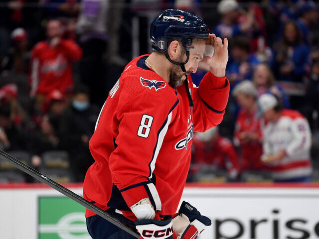 Image: https://assets-cms.thescore.com/uploads/image/file/626729/w640xh480_GettyImages-2150128652.jpg?ts=1714368150