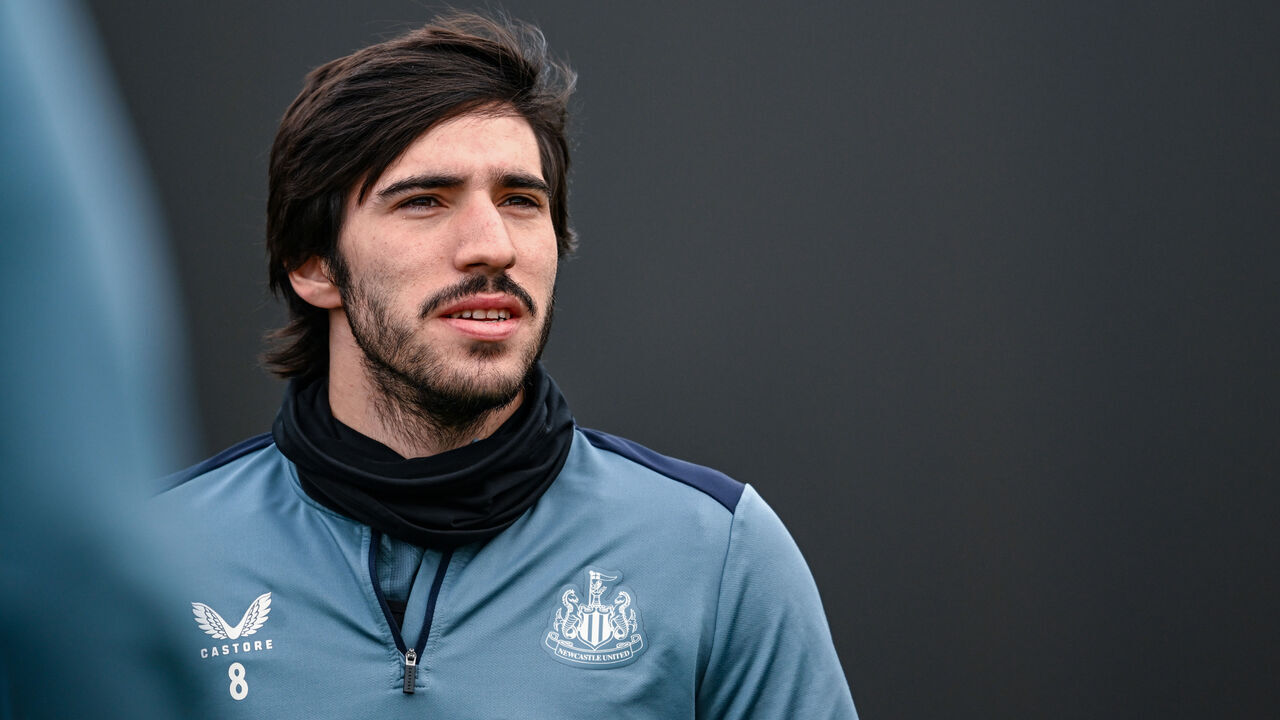 NEWCASTLE UPON TYNE, ENGLAND - FEBRUARY 29: Sandro Tonali during the Newcastle United Training Session at the Newcastle United Training Centre on February 29, 2024 in Newcastle upon Tyne, England.