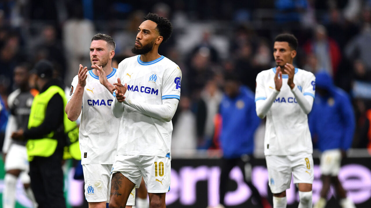 MARSEILLE, FRANCE - MAY 02: Pierre-Emerick Aubameyang of Marseille applauds the fans after the UEFA Europa League 2023/24 Semi-Final first leg match between Olympique de Marseille and Atalanta BC at Stade de Marseille on May 02, 2024 in Marseille, France.