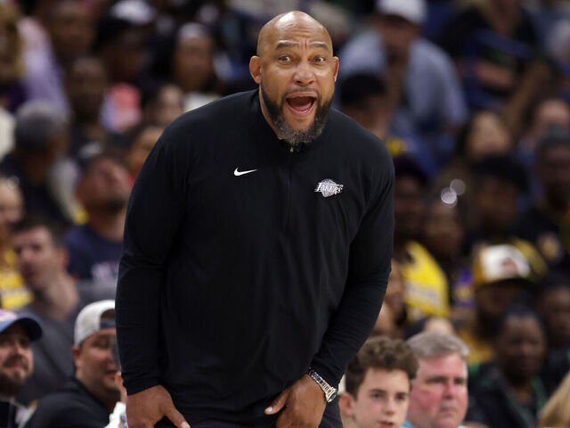 NEW ORLEANS, LOUISIANA - APRIL 14: Head coach Darvin Ham of the Los Angeles Lakers calls out a play during the second half against the New Orleans Pelicans at Smoothie King Center on April 14, 2024 in New Orleans, Louisiana.