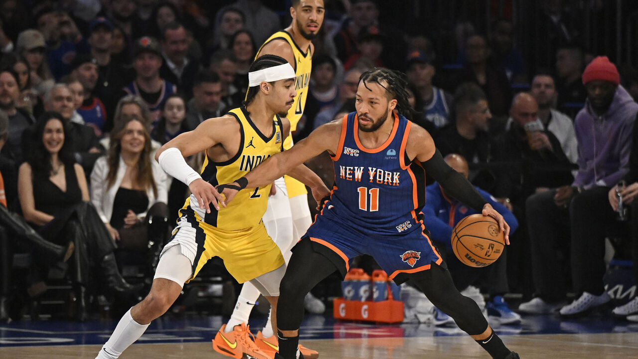 NEW YORK, NY - FEBRUARY 10: Jalen Brunson #11 of the New York Knicks dribbles the ball during the game against the Indiana Pacers on February 10, 2024 at Madison Square Garden in New York City, New York. Mandatory Copyright Notice: Copyright 2024 NBAE