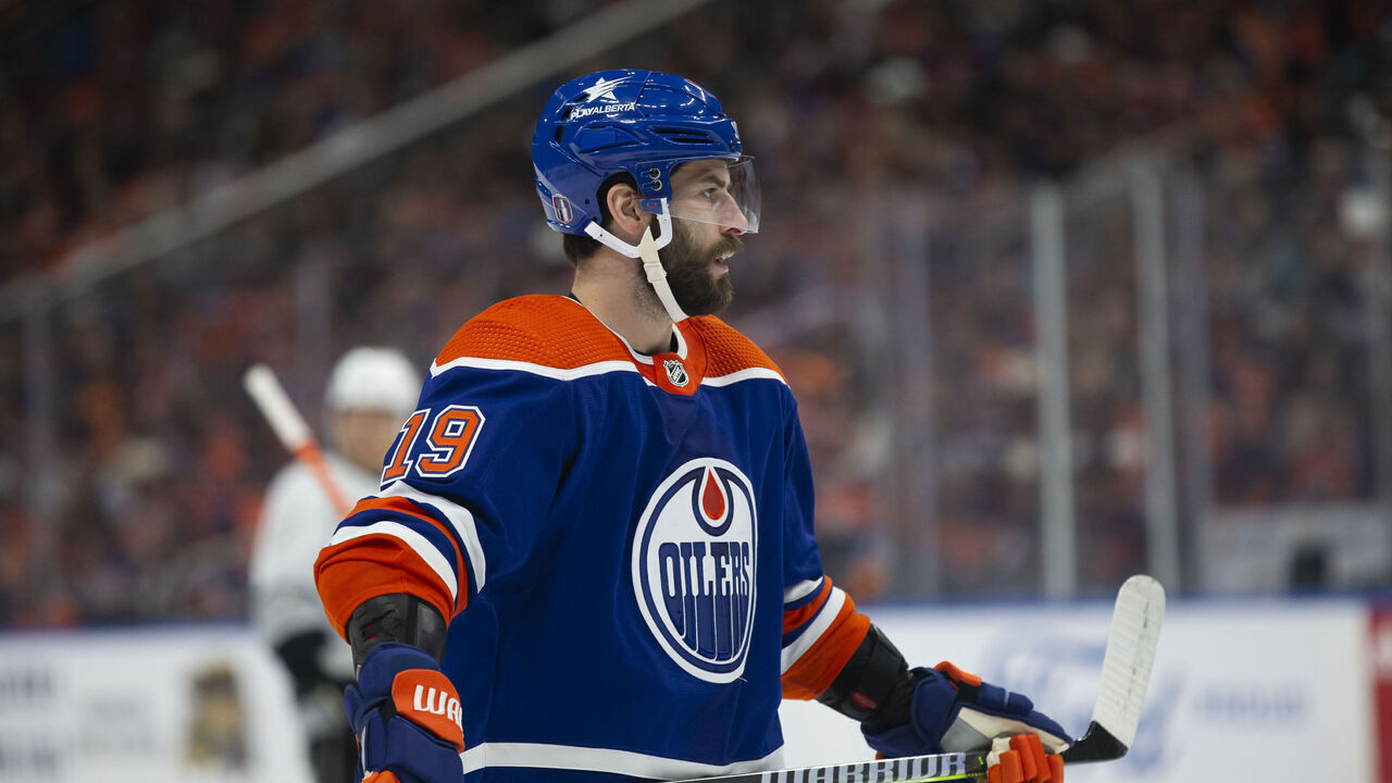 EDMONTON, CANADA - MAY 1: Adam Henrique #19 of the Edmonton Oilers skates against the Los Angeles Kings during the first period in Game Five of the First Round of the 2024 Stanley Cup Playoffs at Rogers Place on May 1, 2024, in Edmonton, Canada.