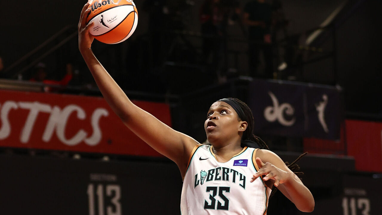 WASHINGTON, D.C - MAY 14: Jonquel Jones #35 of the New York Liberty drives to the basket during the game against the Washington Mystics on May 14, 2024 at Entertainment & Sports Arena in Washington, D.C.. Mandatory Copyright Notice: Copyright 2024 NBAE