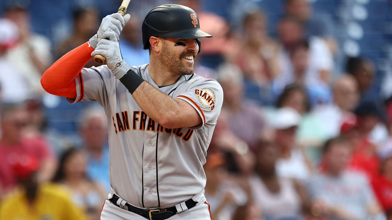 PHILADELPHIA, PA - MAY 31: Curt Casali #2 of the San Francisco Giants in action during a game against the Philadelphia Phillies at Citizens Bank Park on May 31, 2022 in Philadelphia, Pennsylvania.