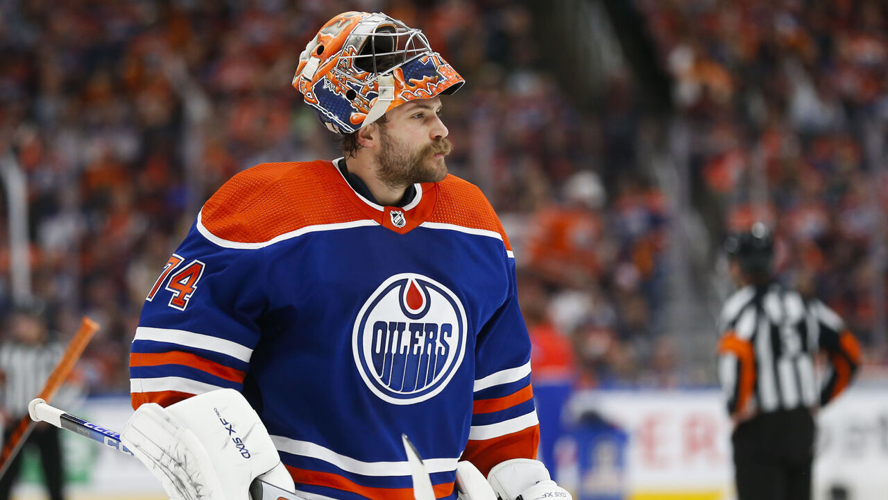 EDMONTON, CANADA - MAY 12: Goaltender Stuart Skinner #74 of the Edmonton Oilers skates against the Vancouver Canucks during the first period in Game Three of the Second Round of the 2024 Stanley Cup Playoffs at Rogers Place on May 12, 2024 in Edmonton, Canada.