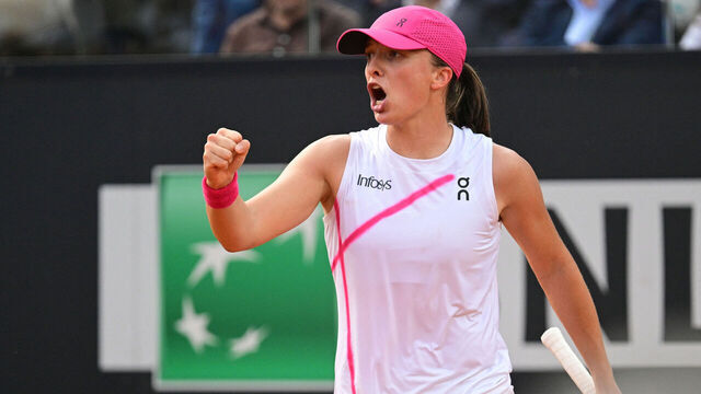 Poland's Iga Swiatek celebrates a point against Belarus' Aryna Sabalenka during the Women's final at the WTA Rome Open tennis tournament at Foro Italico in Rome on May 18, 2024.