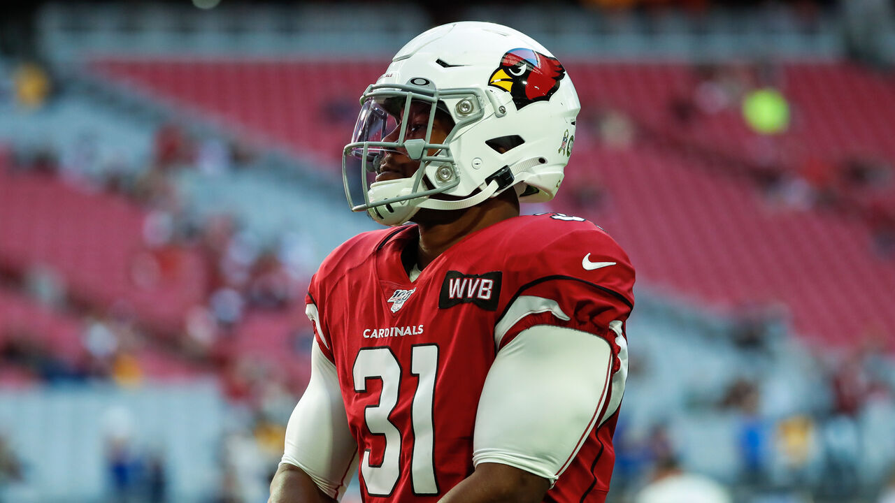 GLENDALE, AZ - DECEMBER 01: Arizona Cardinals running back David Johnson (31) looks on before the NFL football game between the Los Angeles Rams and the Arizona Cardinals on December 1, 2019 at State Farm Stadium in Glendale, Arizona.