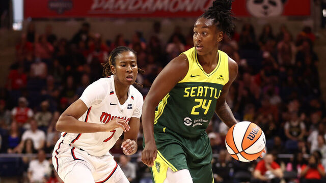 WASHINGTON, DC - MAY 19: Jewell Loyd #24 of the Seattle Storm dribbles the ball during the game against the Washington Mystics on May 19, 2024 at Entertainment and Sports Arena in Washington, DC. Mandatory Copyright Notice: Copyright 2024 NBAE