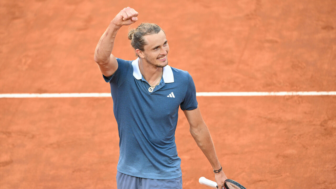 FORO ITALICO, ROME, ITALY - 2024/05/19: Alexander Zverev of Germany celebrates at the end of the final match against Nicolas Jarry of Chile at the Internazionali BNL d'Italia 2024 tennis tournament. Alexander Zverev defeated Nicolas Jarry 6-3, 7-5.