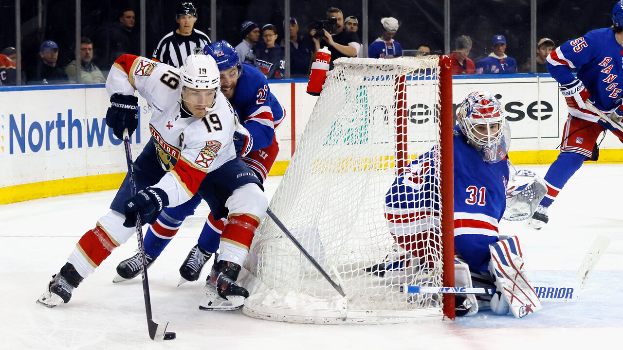 NEW YORK, NEW YORK - MARCH 04: Matthew Tkachuk #19 of the Florida Panthers carries the puck against the New York Rangers during the third period at Madison Square Garden on March 04, 2024 in New York City. The Panthers defeated the Rangers 4-2.
