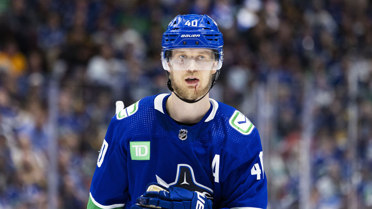 VANCOUVER, BC - MAY 20: Vancouver Canucks center Elias Pettersson (40) shown with a cut to his chin during Game Seven of the Second Round of the 2024 Stanley Cup playoffs between the Edmonton Oilers and the Vancouver Canucks on May 20, 2024, at Rogers Arena in Vancouver, B.C.