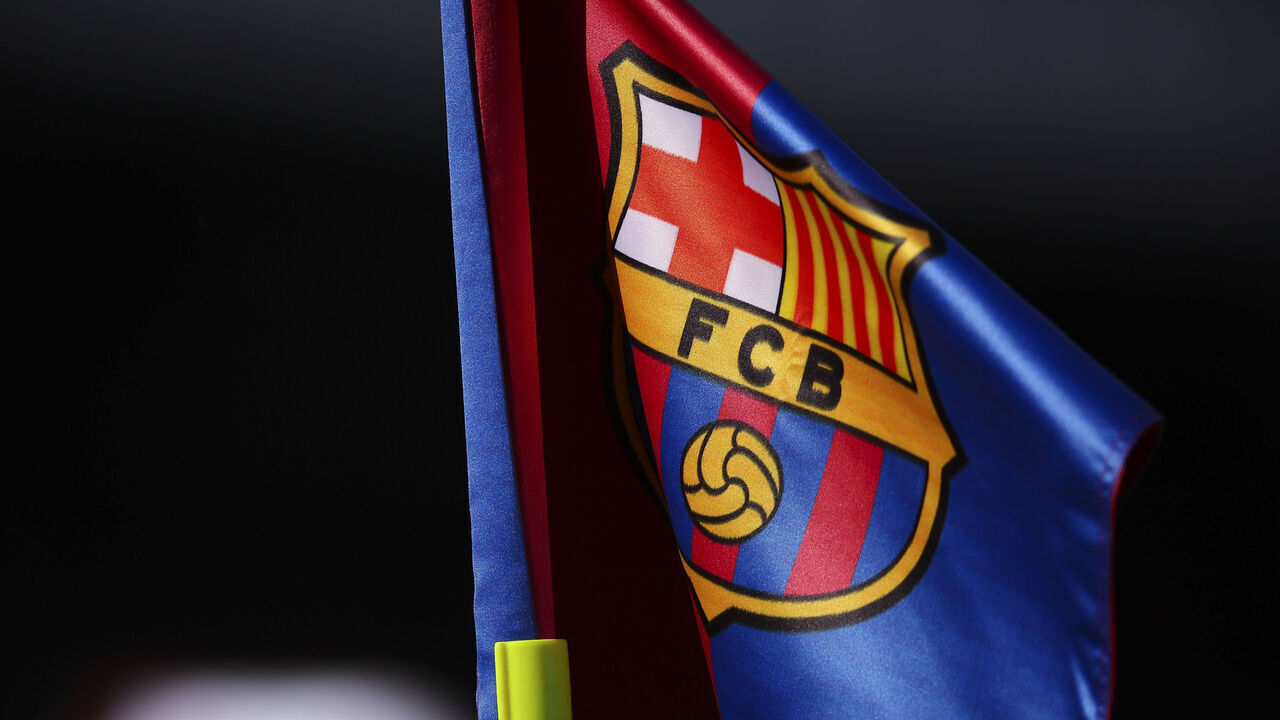 BARCELONA, SPAIN - OCTOBER 28: A general view of the corner flag prior to the LaLiga EA Sports match between FC Barcelona and Real Madrid CF at Estadi Olimpic Lluis Companys on October 28, 2023 in Barcelona, Spain.