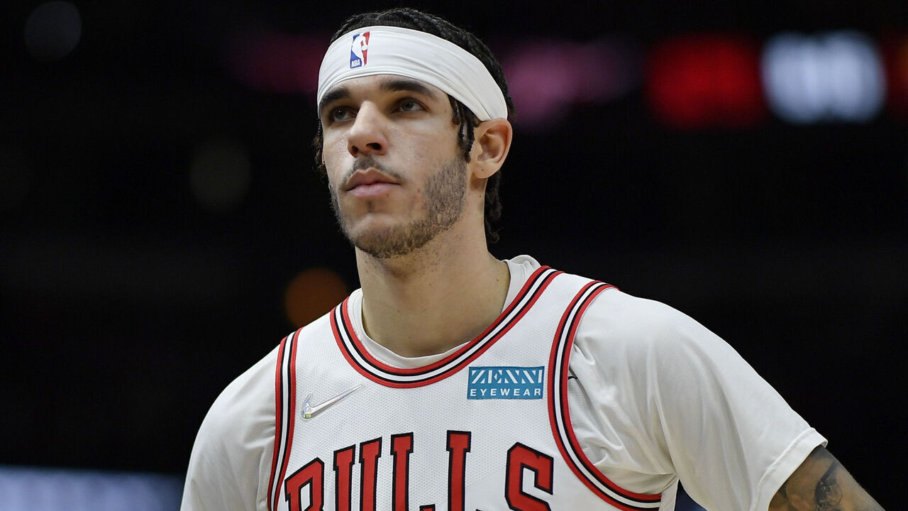 CHICAGO, ILLINOIS - JANUARY 07: Lonzo Ball #2 of the Chicago Bulls looks on against the Washington Wizards at United Center on January 07, 2022 in Chicago, Illinois.