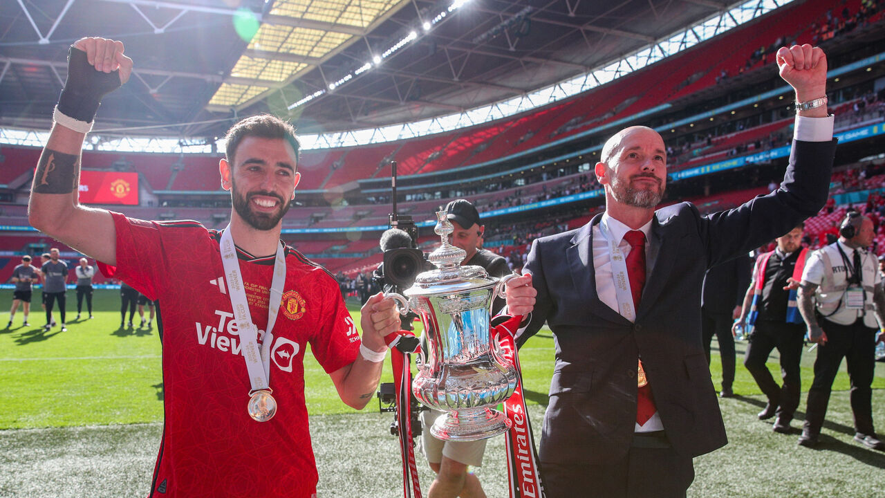 LONDON, ENGLAND - MAY 25: Manchester United's captain Bruno Fernandes and manager Erik ten Hag celebrate after the Emirates FA Cup Final match between Manchester City and Manchester United at Wembley Stadium on May 25, 2024 in London, England.
