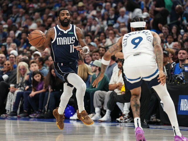 Mavericks take stranglehold of WCF with Game 3 win theScore