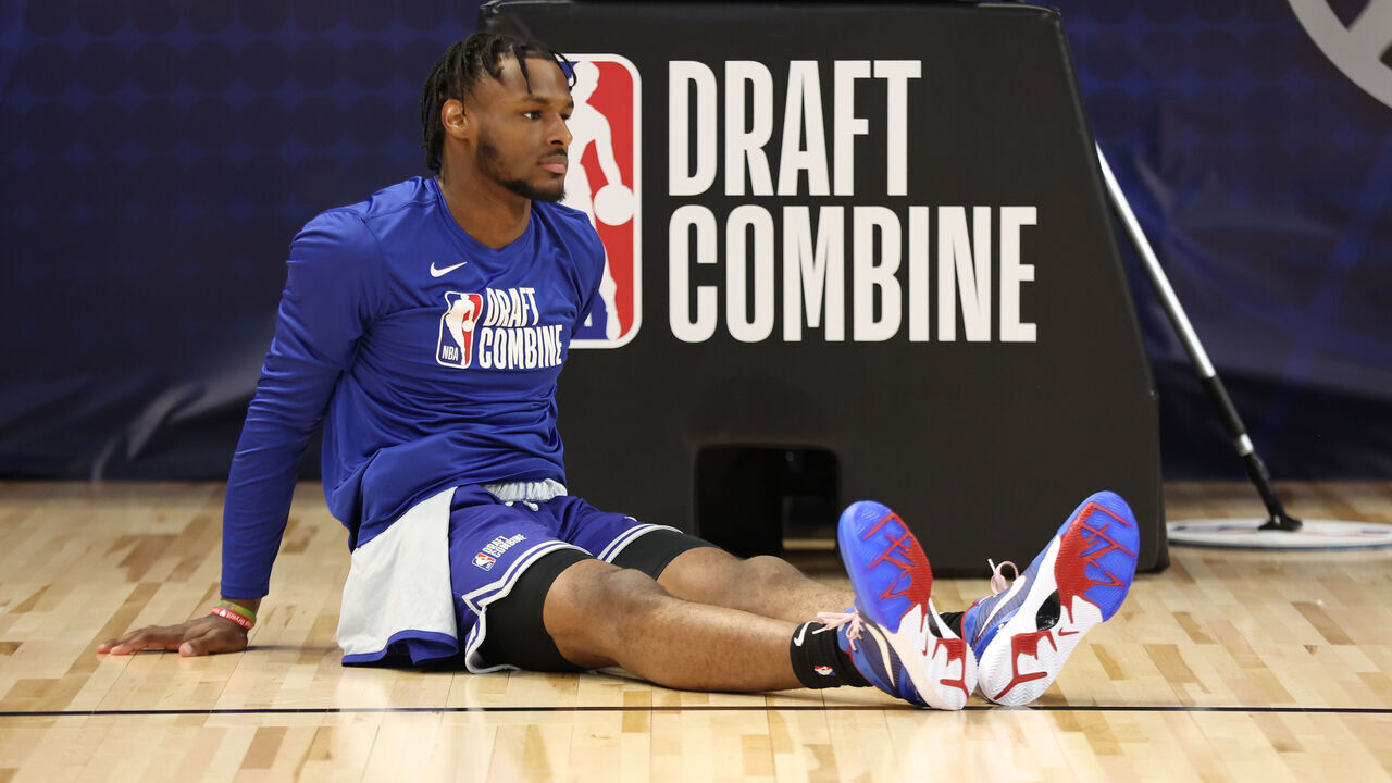 CHICAGO, IL - MAY 15: Bronny James warms up during the 2024 NBA Combine on May 15, 2024 at Wintrust Arena in Chicago, Illinois. Mandatory Copyright Notice: Copyright 2024 NBAE