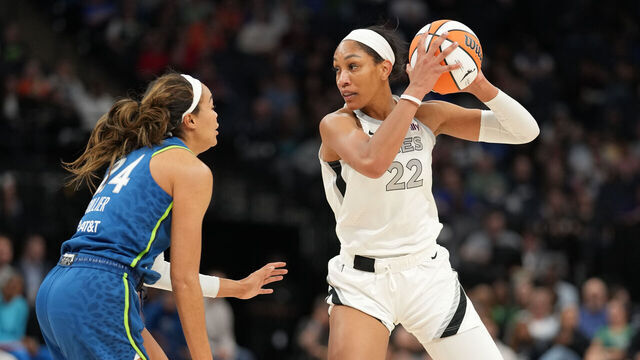 MINNEAPOLIS, MN - MAY 29: A'ja Wilson #22 of the Las Vegas Aces handles the ball during the game against the Minnesota Lynx on May 29, 2024 at Target Center in Minneapolis, Minnesota. Mandatory Copyright Notice: Copyright 2024 NBAE