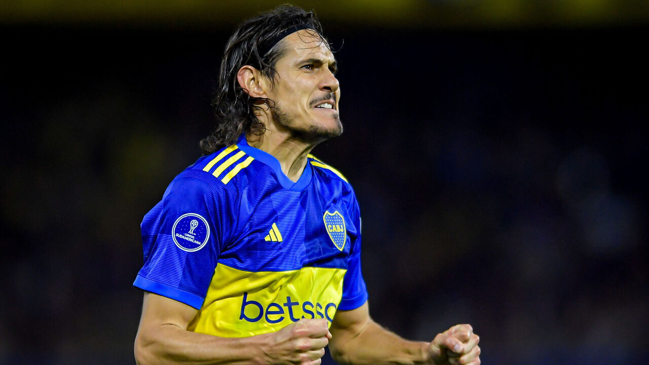 BUENOS AIRES, ARGENTINA - MAY 29: Edinson Cavani of Boca Juniors celebrates after scoring the team's second goal during the Copa CONMEBOL Sudamericana 2024 group D match between Boca Juniors and Nacional Potosi at Estadio Alberto J. Armando on May 29, 2024 in Buenos Aires, Argentina.