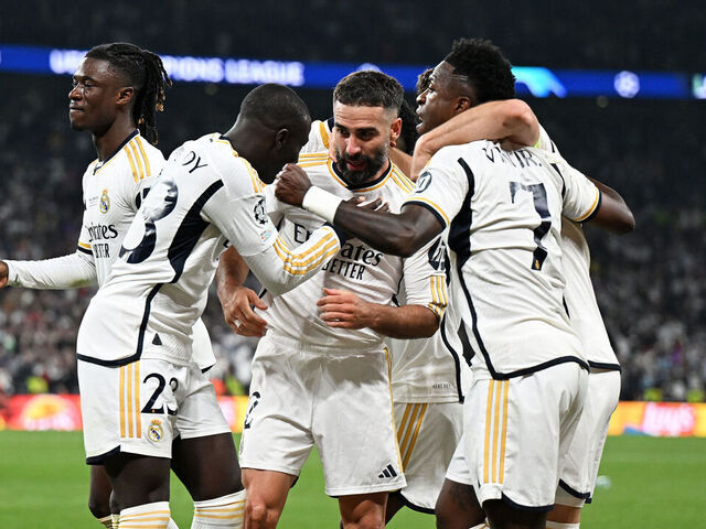 LONDON, ENGLAND - JUNE 01: Daniel Carvajal of Real Madrid celebrates scoring his team's first goal with teammates during the UEFA Champions League 2023/24 Final match between Borussia Dortmund and Real Madrid CF at Wembley Stadium on June 01, 2024 in London, England.