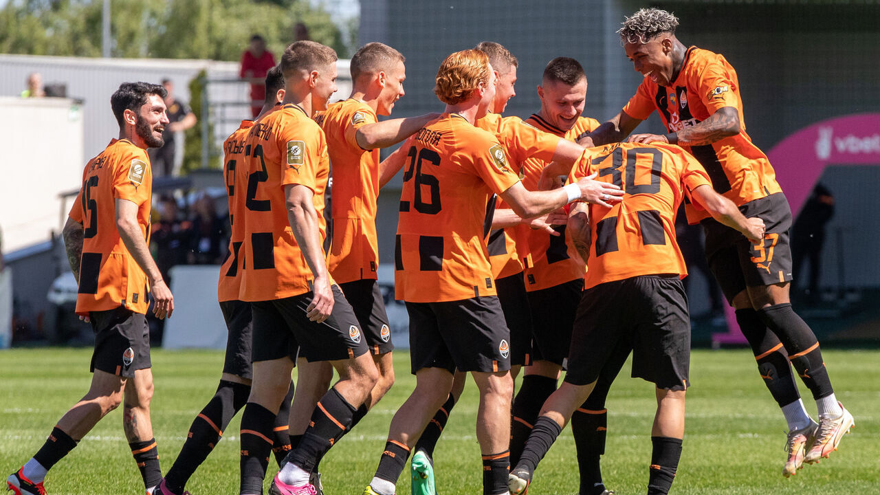KYIV, UKRAINE - MAY 1, 2024 - Players of FC Shakhtar Donetsk celebrate scoring during the postponed Ukrainian Premier League Round 12 match against FC Chornomorets Odesa at the Livyi Bereh (Left Bank) Stadium, Kyiv.