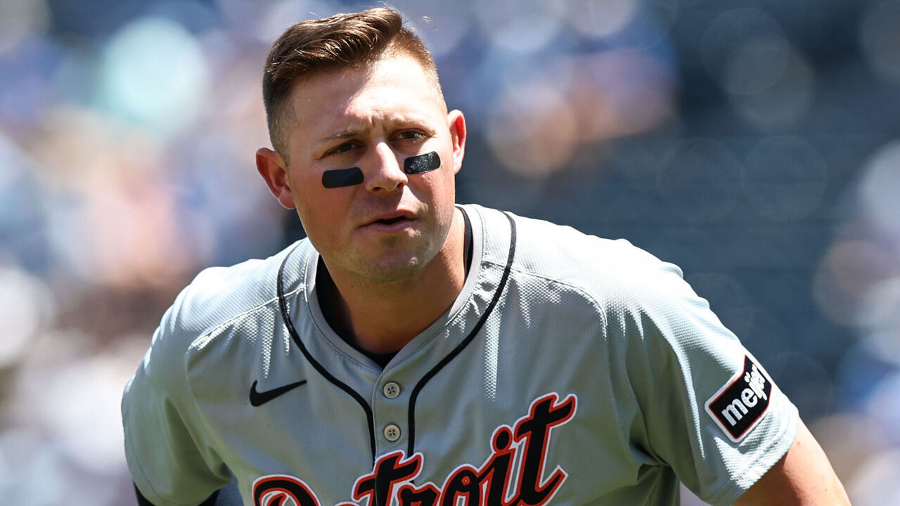 KANSAS CITY, MO - MAY 22: Detroit Tigers first base Spencer Torkelson (20) during an MLB game between the Detroit Tigers and Kansas City Royals on May 22, 2024 at Kauffman Stadium in Kansas City, MO.